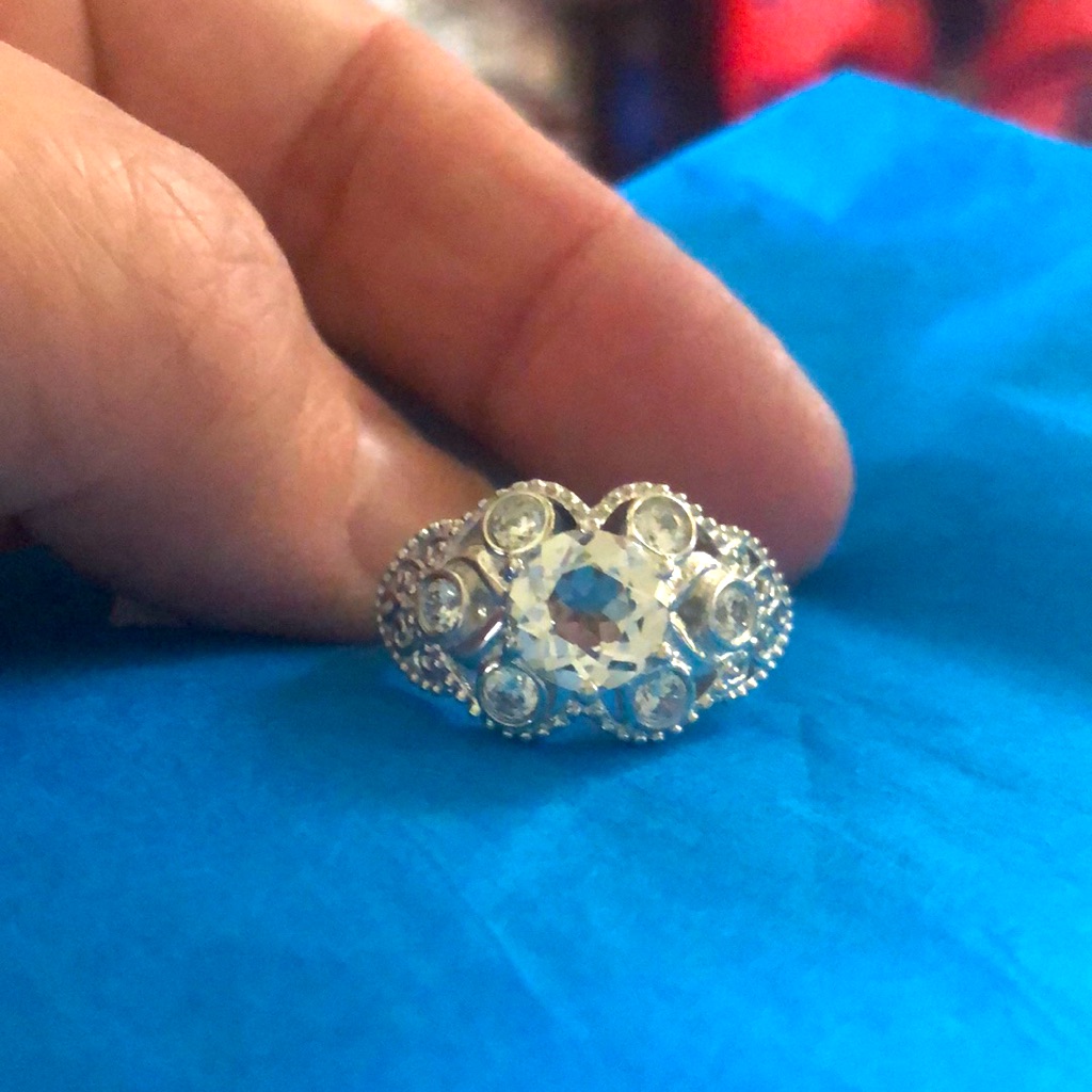 Karis 925stsPlatinum Goshenite Stones Beautiful 55$
